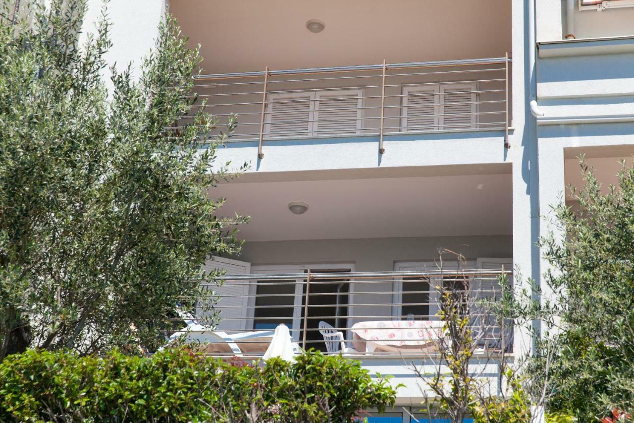 Apartment Adria Selce Exterior photo